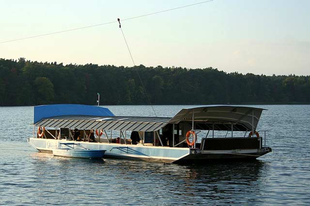 Straussee Fähre