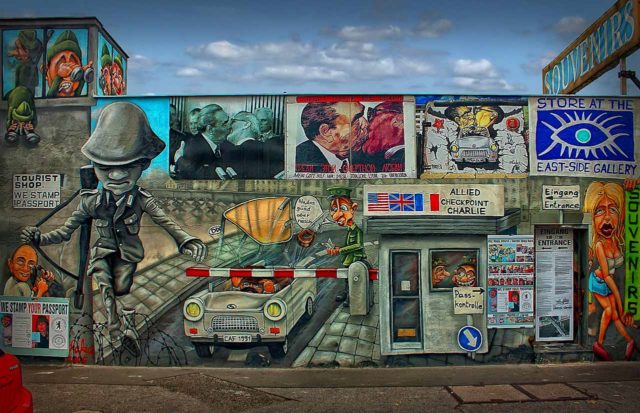 East Side Gallery Berlin (1) East Side Gallery Berlin