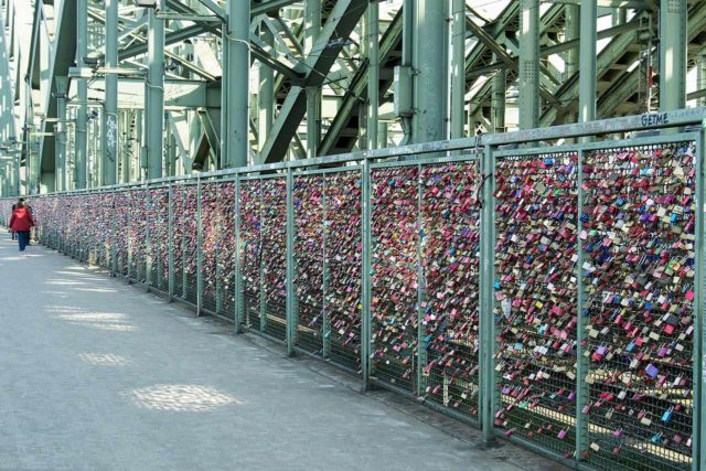 Liebesschlösser Köln Hohenzollernbrücke