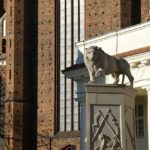 Löwendenkmal Bardowicker Gesäßhuldigung (1)