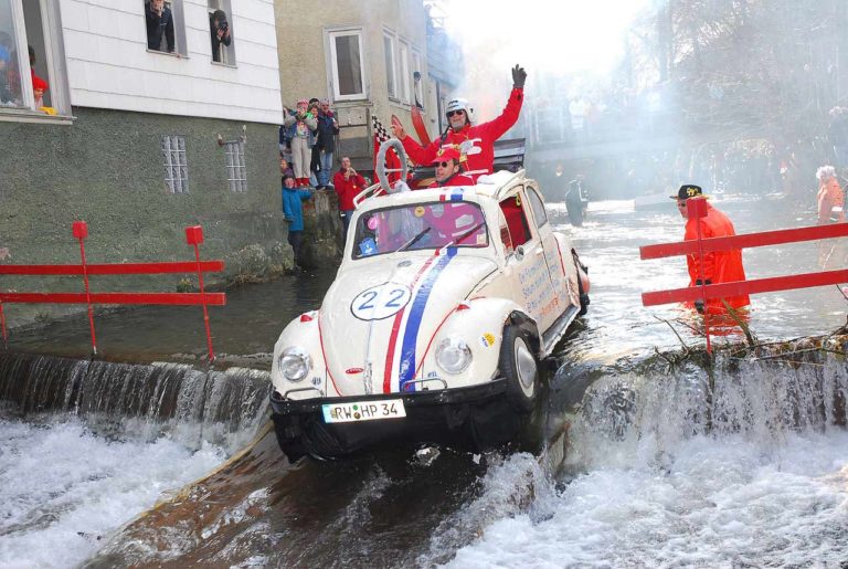 Die „Da-Bach-na-Fahrt“ in Schramberg