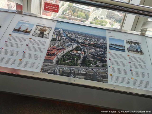 Berliner Fernsehturm Infotafeln