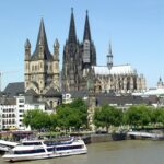 Kölner Dom Altstadt Rheinufer Bootsfahrt