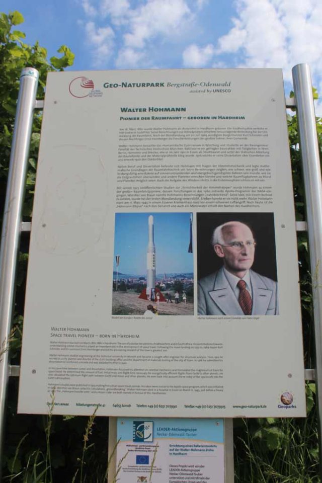 Walter Hohmann Denkmal Rakete Ariane 5